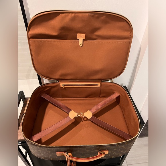 Louis Vuitton Monogram Packall - Picture 4 of 16